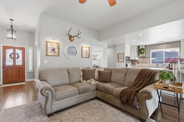 3295 Jefferson Ave, Yuba City, CA 95993