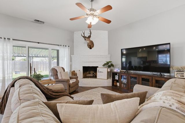 3295 Jefferson Ave, Yuba City, CA 95993