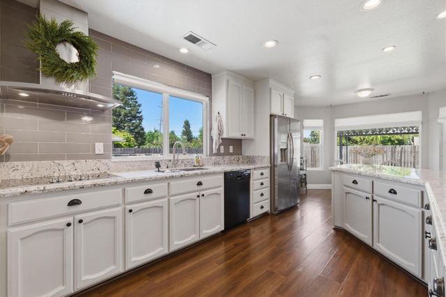 3295 Jefferson Ave, Yuba City, CA 95993