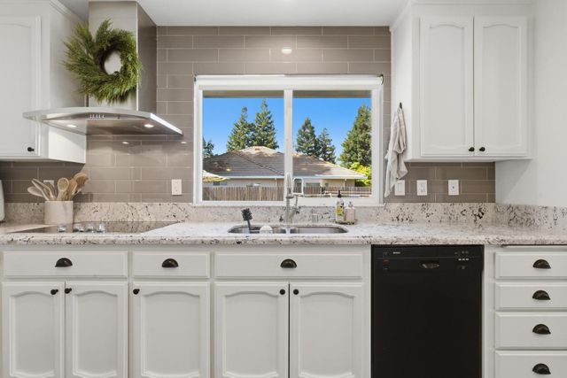 3295 Jefferson Ave, Yuba City, CA 95993