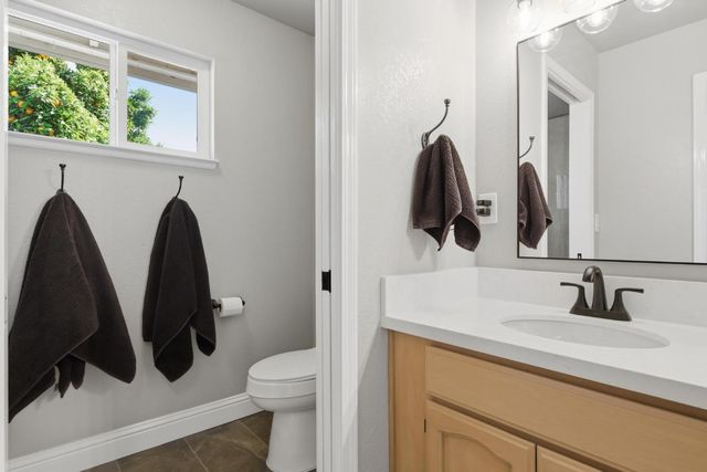 3295 Jefferson Ave, Yuba City, CA 95993