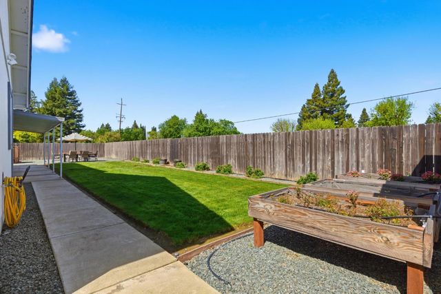 3295 Jefferson Ave, Yuba City, CA 95993