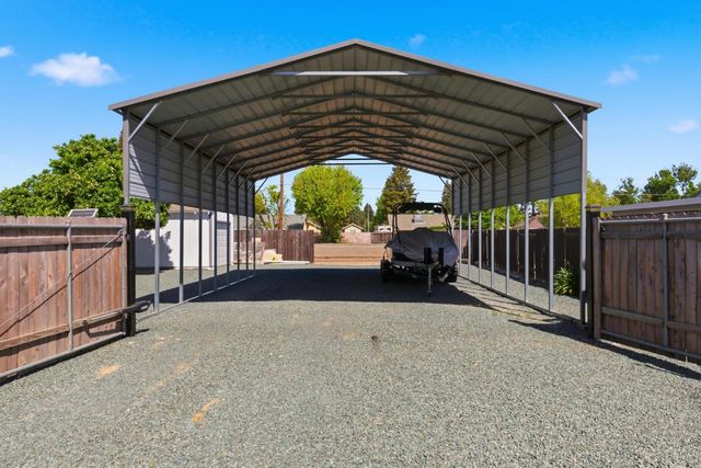 3295 Jefferson Ave, Yuba City, CA 95993