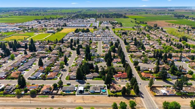 3295 Jefferson Ave, Yuba City, CA 95993