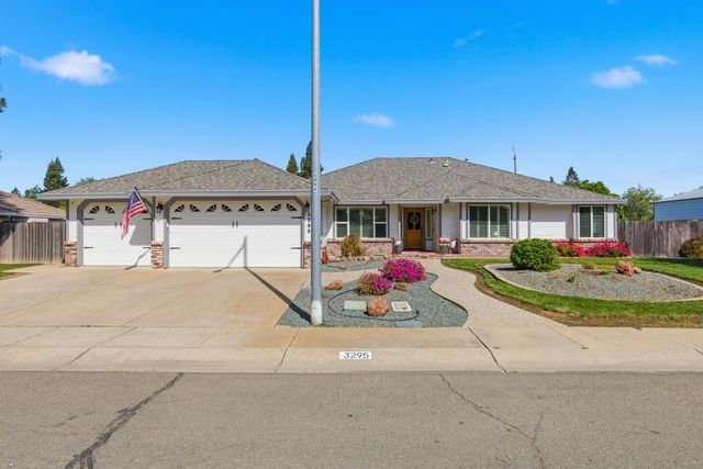 3295 Jefferson Ave, Yuba City, CA 95993