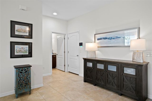 610 53RD AVENUE N, St Petersburg, FL 33703