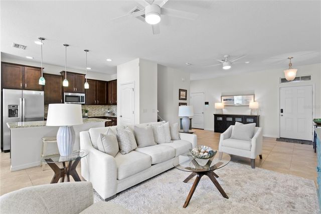 610 53RD AVENUE N, St Petersburg, FL 33703