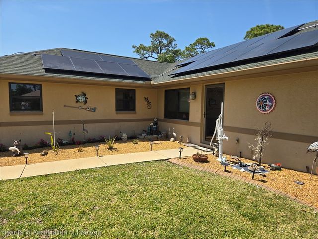 55 Lake Side Trail, Lake Placid, FL 33852