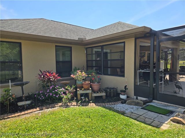 55 Lake Side Trail, Lake Placid, FL 33852