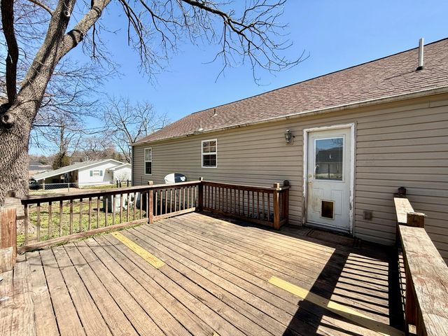 1341 N Fremont Avenue, Springfield, MO 65802