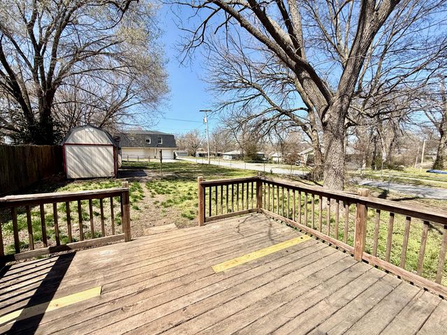 1341 N Fremont Avenue, Springfield, MO 65802