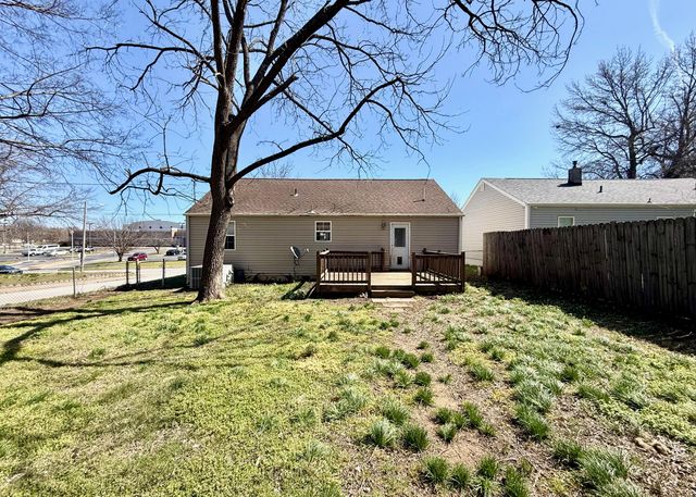 1341 N Fremont Avenue, Springfield, MO 65802