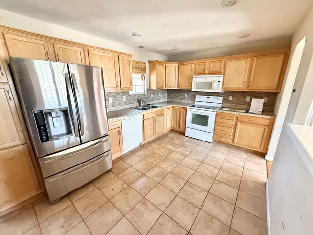 1341 N Fremont Avenue, Springfield, MO 65802