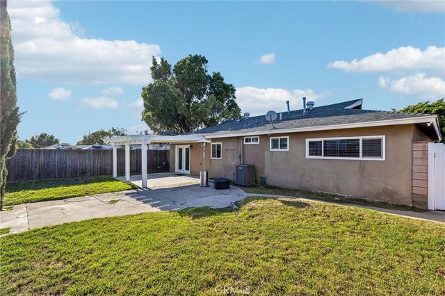 16748 E Bygrove, Covina, CA 91722