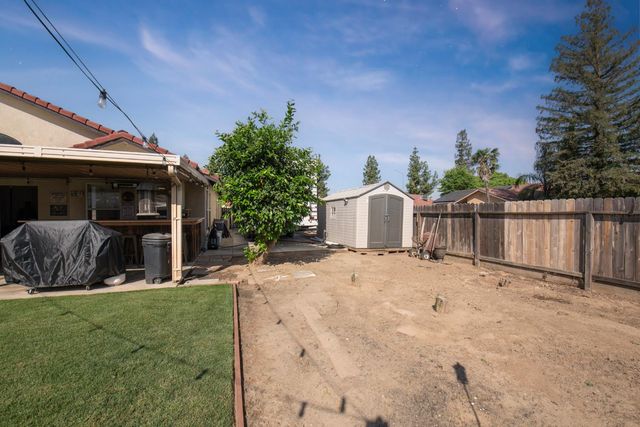 701 Mcarthur Avenue, Clovis, CA 93611