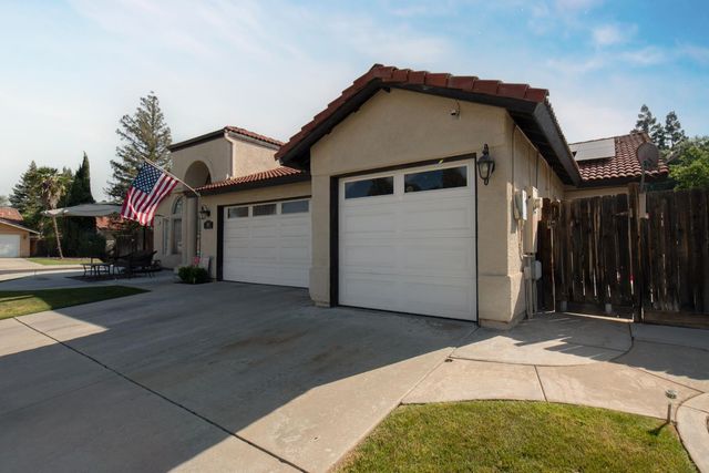 701 Mcarthur Avenue, Clovis, CA 93611