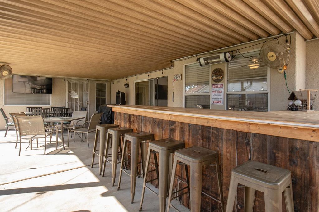 Image 32 of property listing at 701 Mcarthur Avenue, Clovis, CA 93611