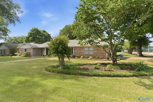 2102 Saint Andrews Street SW, Decatur, AL 35603