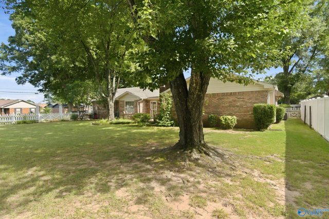 2102 Saint Andrews Street SW, Decatur, AL 35603