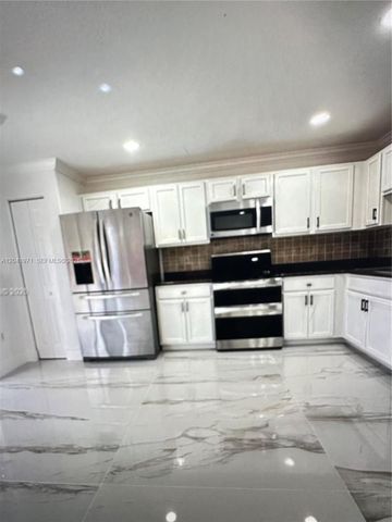 7001 SW 164th Ct 0, Miami, FL 33193
