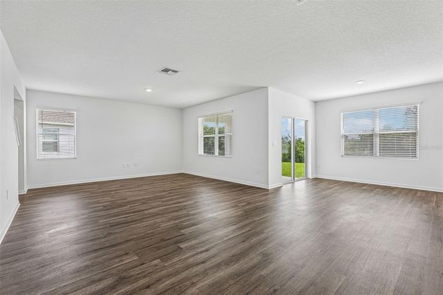 3914 LIMEKLIN FALLS LOOP, Davenport, FL 33837