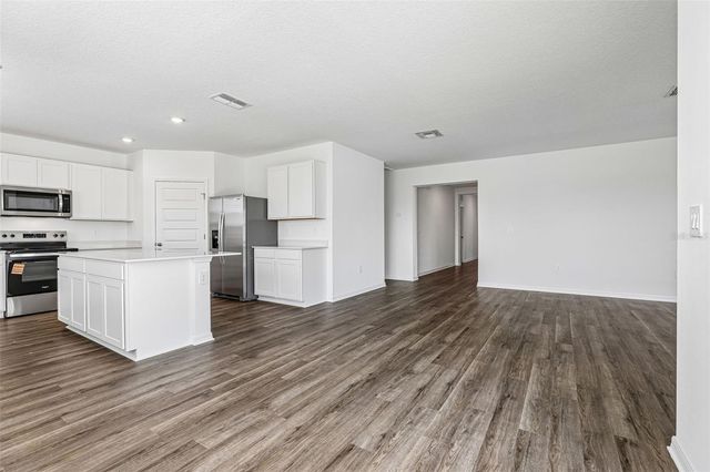 3914 LIMEKLIN FALLS LOOP, Davenport, FL 33837