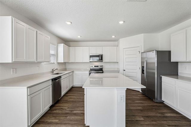 3914 LIMEKLIN FALLS LOOP, Davenport, FL 33837