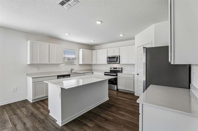 3914 LIMEKLIN FALLS LOOP, Davenport, FL 33837