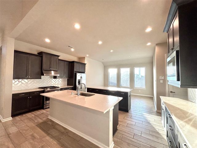 5806 Pecos Court, Manvel, TX 77578