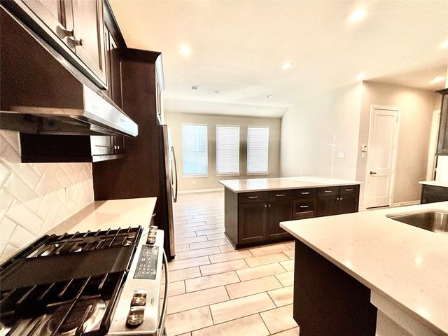 5806 Pecos Court, Manvel, TX 77578