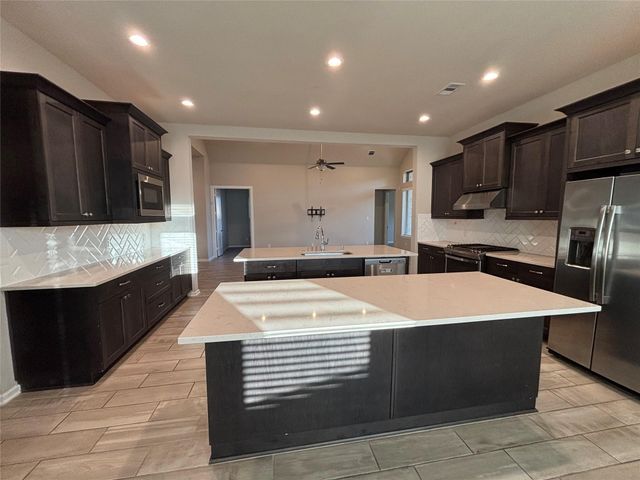 5806 Pecos Court, Manvel, TX 77578