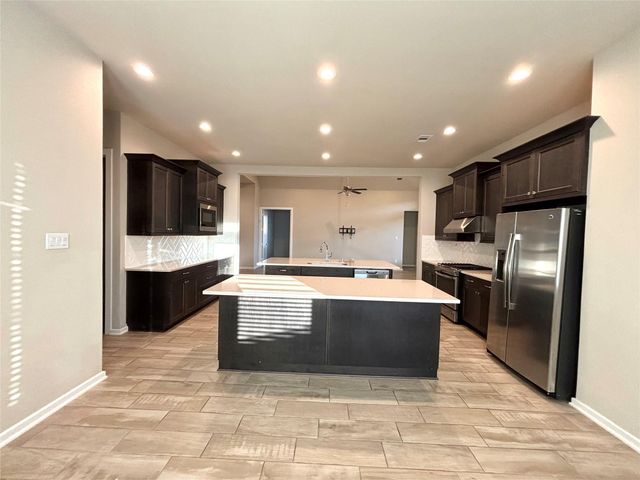 5806 Pecos Court, Manvel, TX 77578