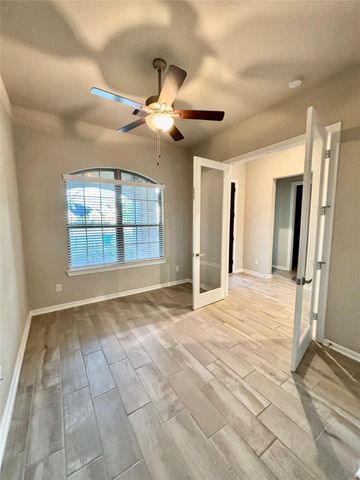 5806 Pecos Court, Manvel, TX 77578