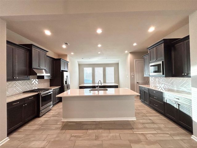 5806 Pecos Court, Manvel, TX 77578