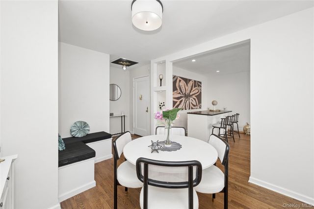 200 N Village Avenue A3, Rockville Centre, NY 11570