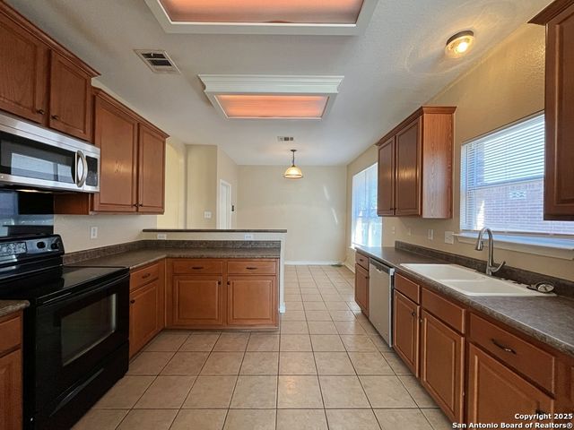 24519 Alamosa Falls, San Antonio, TX 78255