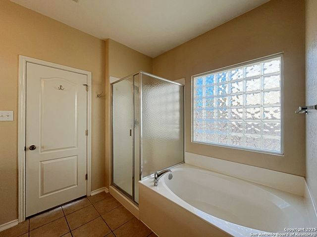 24519 Alamosa Falls, San Antonio, TX 78255