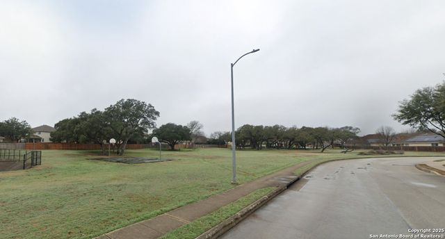 24519 Alamosa Falls, San Antonio, TX 78255