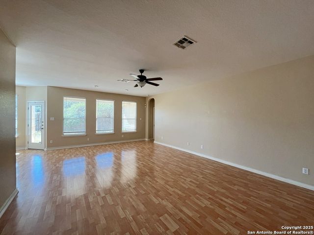 24519 Alamosa Falls, San Antonio, TX 78255