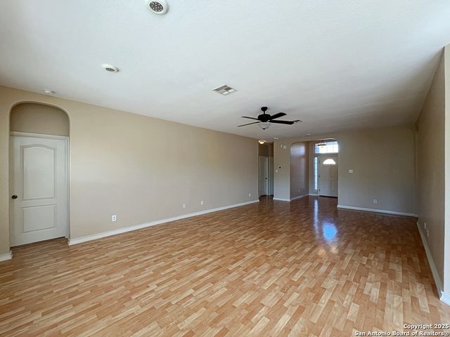 24519 Alamosa Falls, San Antonio, TX 78255