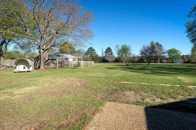 370 B & B Lane, Hallsville, TX 75650