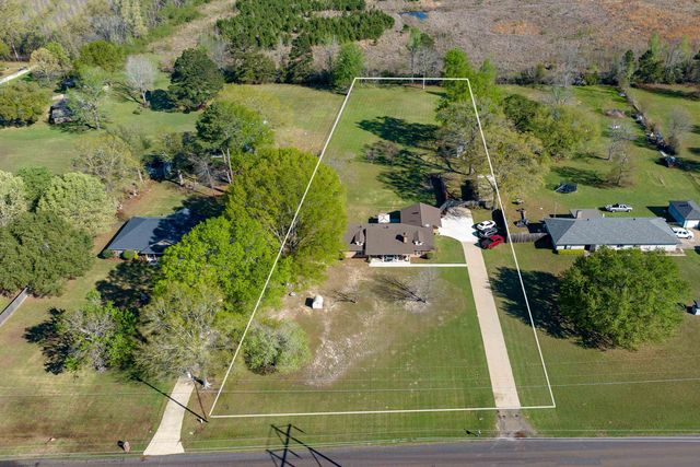 370 B & B Lane, Hallsville, TX 75650