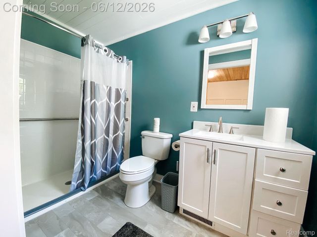 10514 Hamburg Road, Hamburg Township, MI 48189