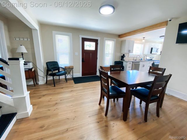 10514 Hamburg Road, Hamburg Township, MI 48189