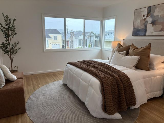 42 Lake Forest Drive, Daly City, CA 94015