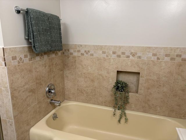 42 Lake Forest Drive, Daly City, CA 94015