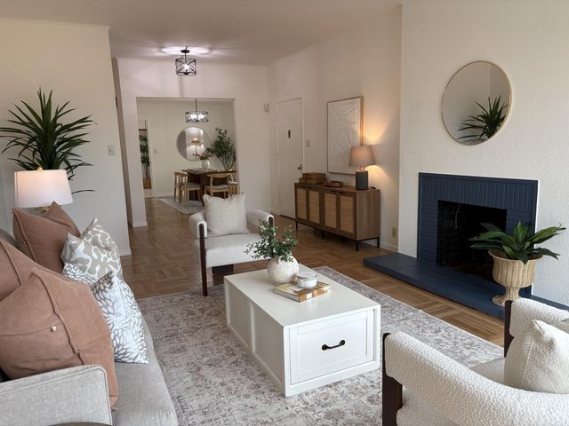 42 Lake Forest Drive, Daly City, CA 94015