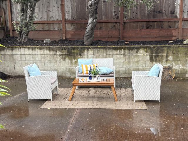 42 Lake Forest Drive, Daly City, CA 94015