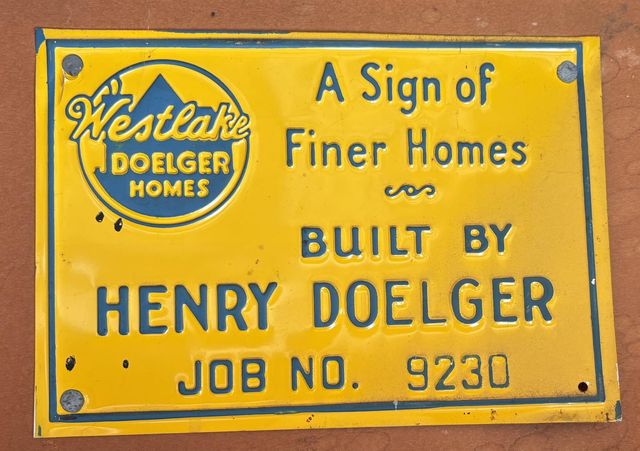 42 Lake Forest Drive, Daly City, CA 94015