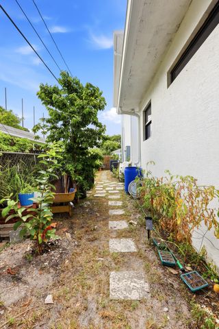 740 Winters Street, West Palm Beach, FL 33405
